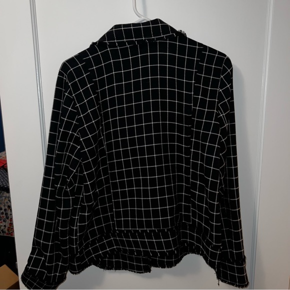 Black Jacket - Picture 2 of 4